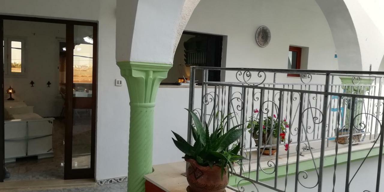 L'Hirondelle De Kelibia : Chez Amou Hotel Екстериор снимка
